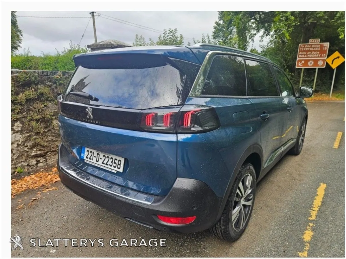 Peugeot 5008 1.5 Bluehdi 130bhp Allure - Image 4