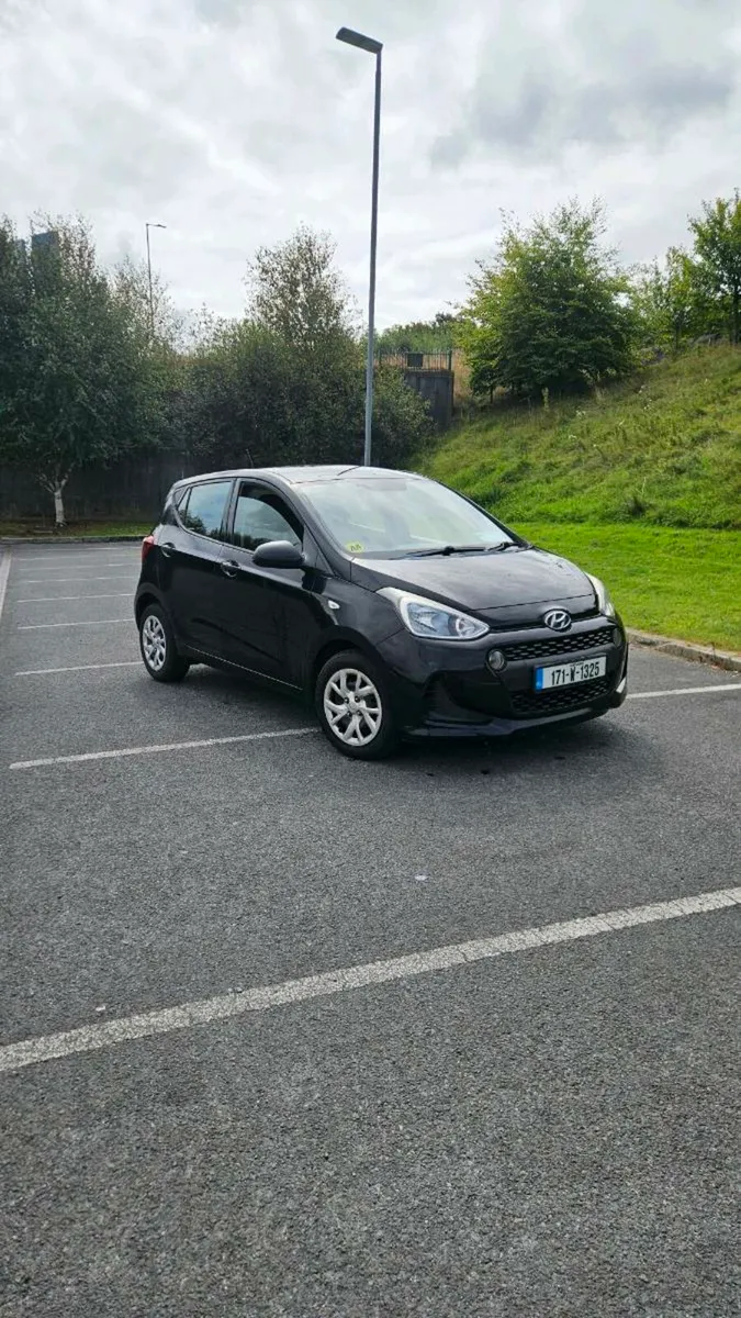 2017 Hyundai i10 - Image 1