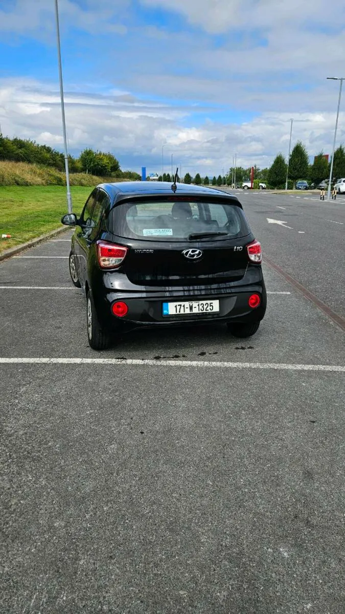 2017 Hyundai i10 - Image 4