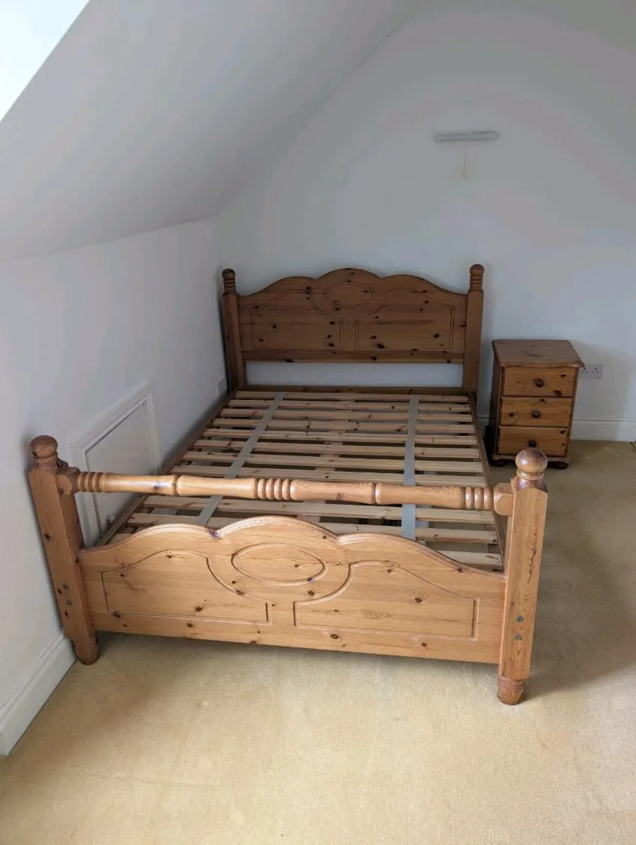 Pine bed - Image 3
