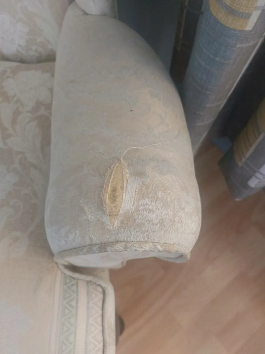 Armchair - Image 3