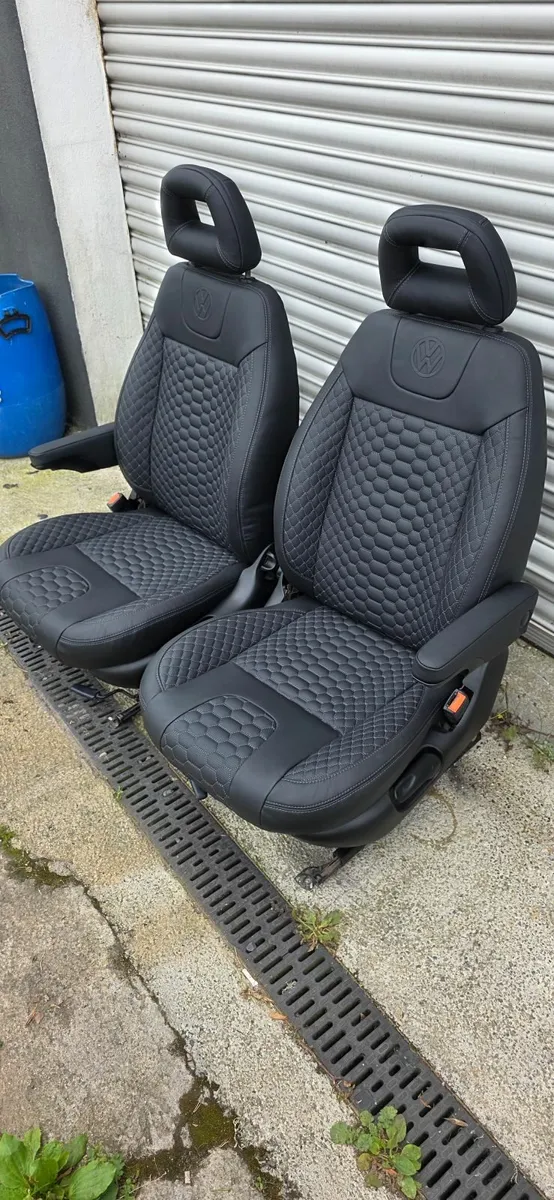VW campercan sviwel seats - Image 2