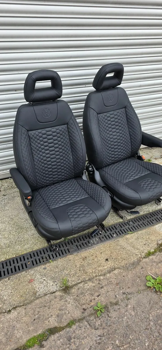 VW campercan sviwel seats - Image 3