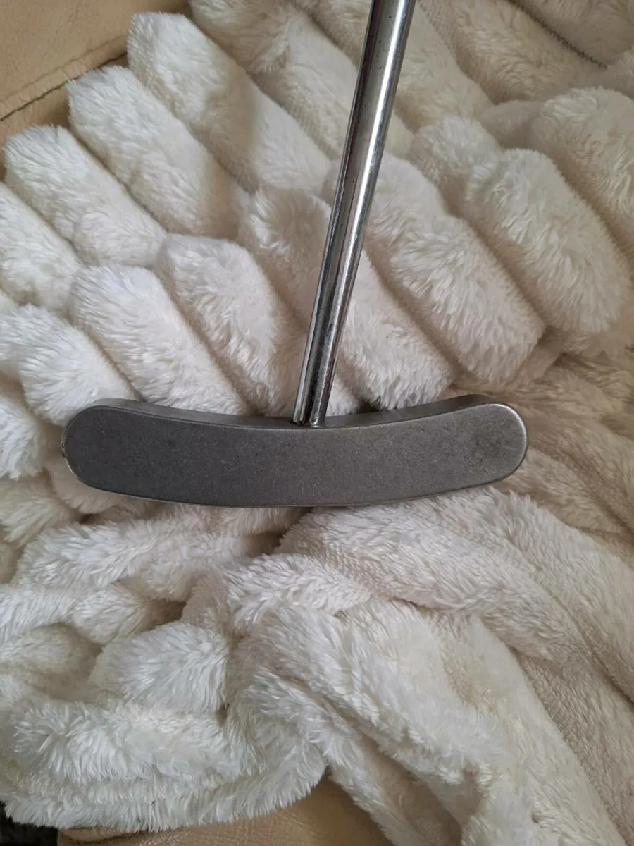 Ping B90 broomstick putter 49 inch - Image 3