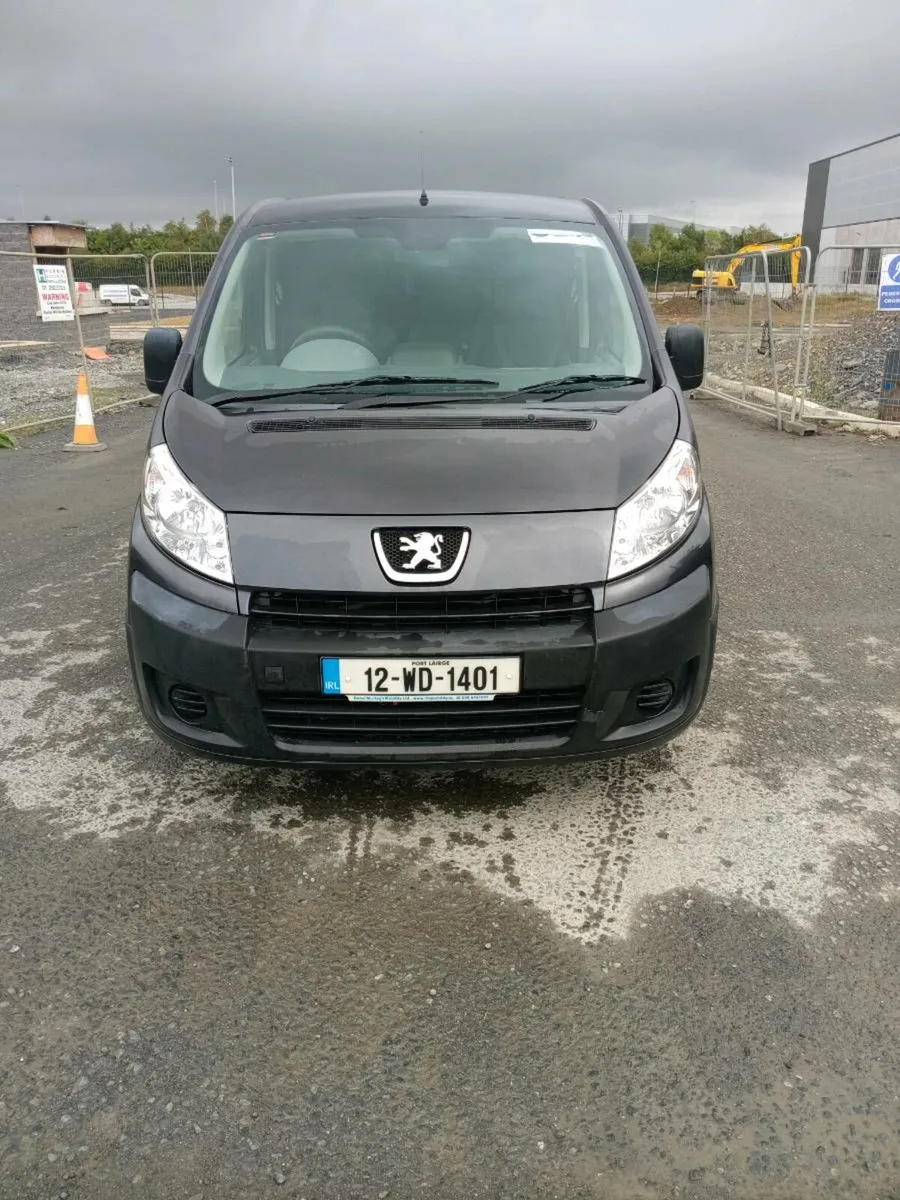 2012  Peugeot  expert  wheelchair Accessibility - Image 1