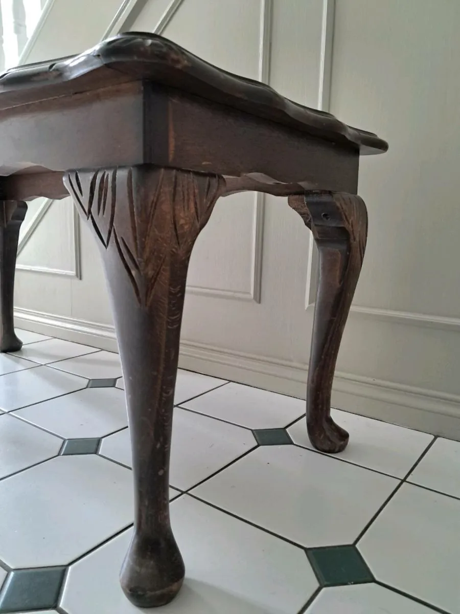 Mahogany Coffee Table and Matching Nest of Tables - Image 4