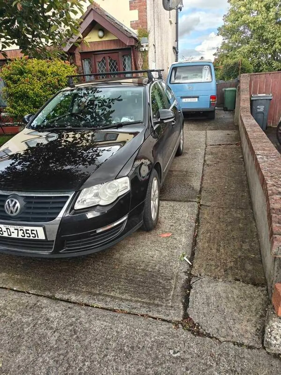 2008 Volkswagen Passat - Image 2