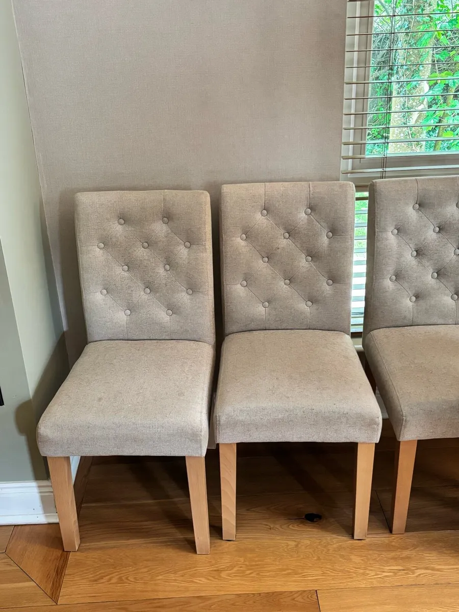 4 dining table chairs, Free to good home - Image 1