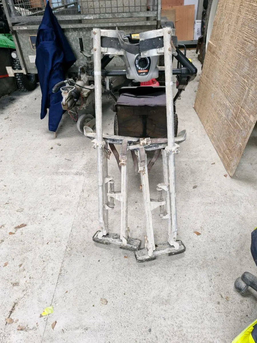 Plastering stilts