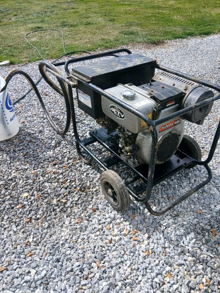 Kubota 9.5hp diesel power washer - Image 1