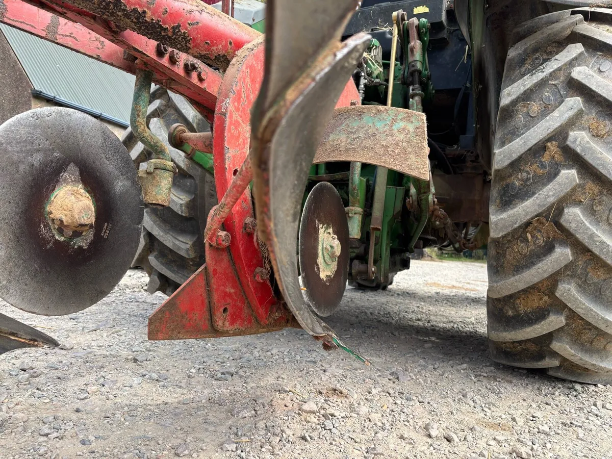 Kverneland plough - Image 4
