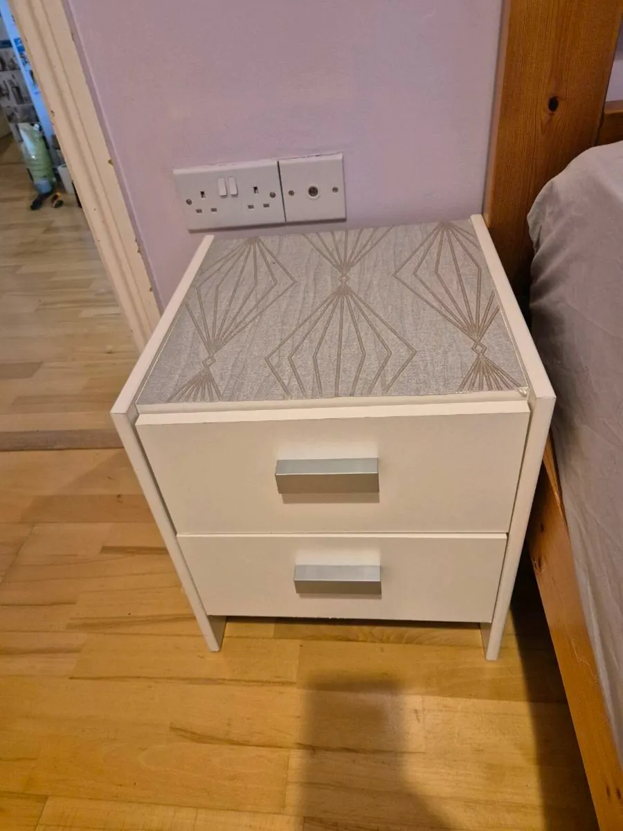 Double Bed with Mattress - Image 4