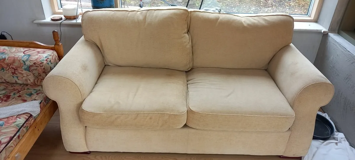Couch - Image 1