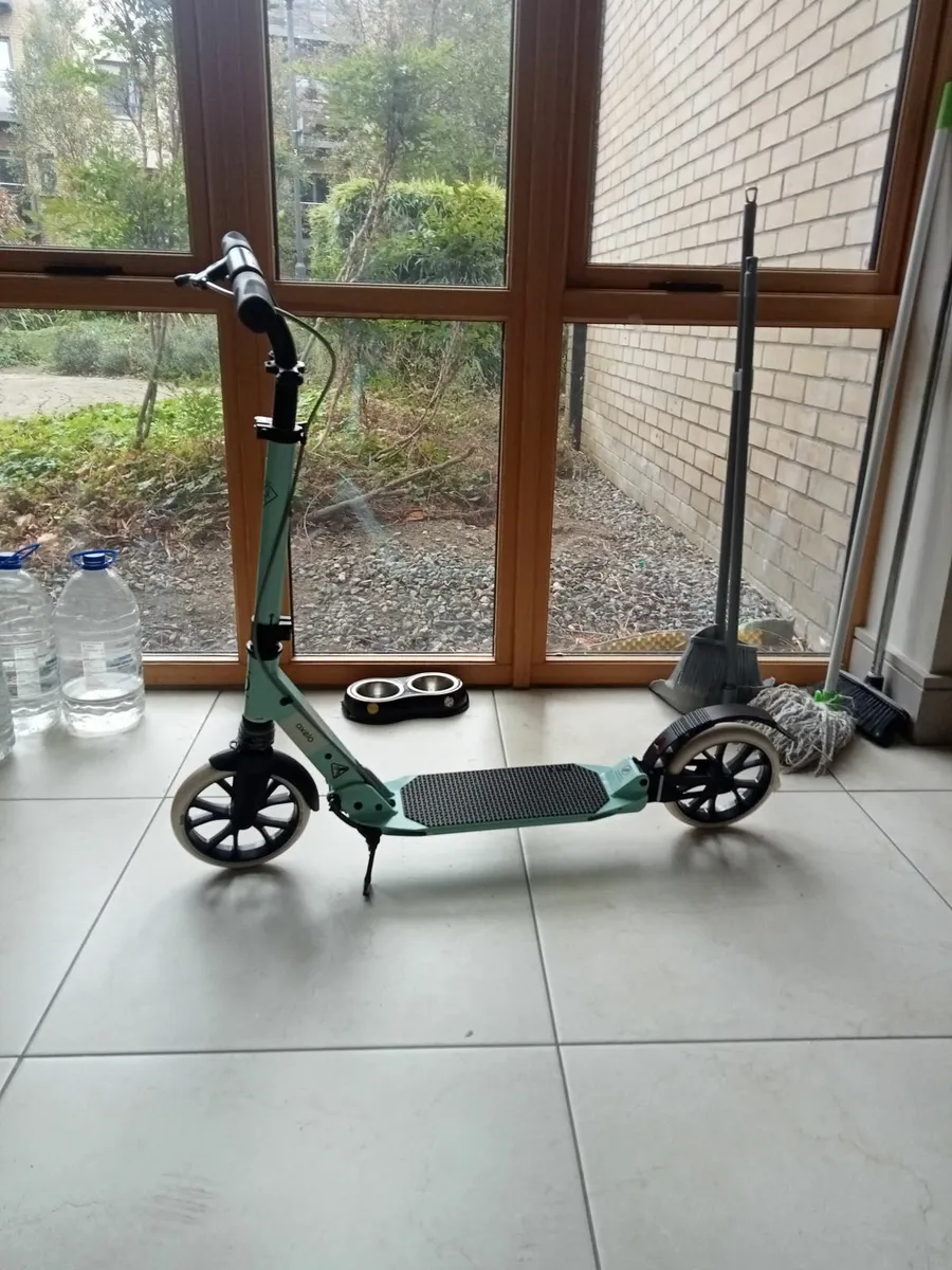 Scooter - Image 2