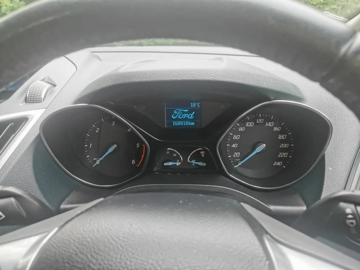 Ford C-Max 2011 - Image 2