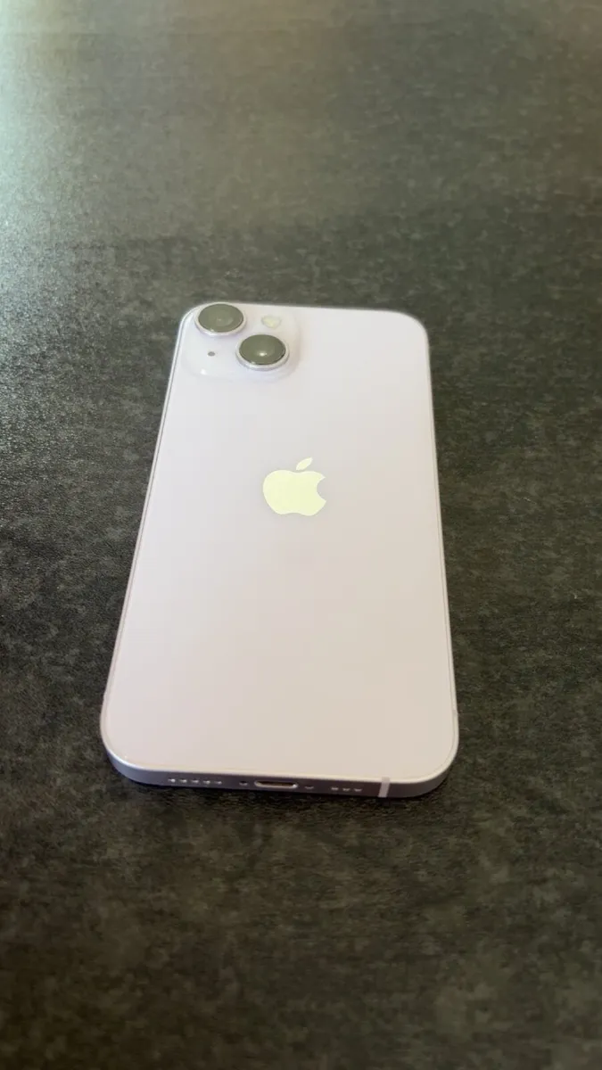 iPhone 14 - Image 2