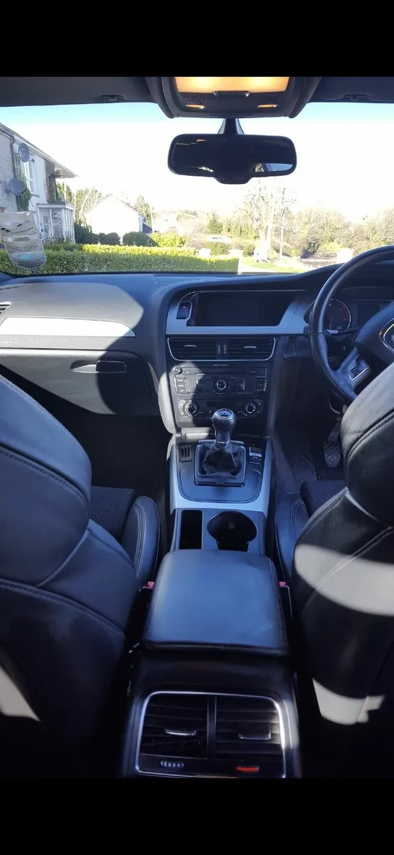 Audi A4 2010 - Image 3