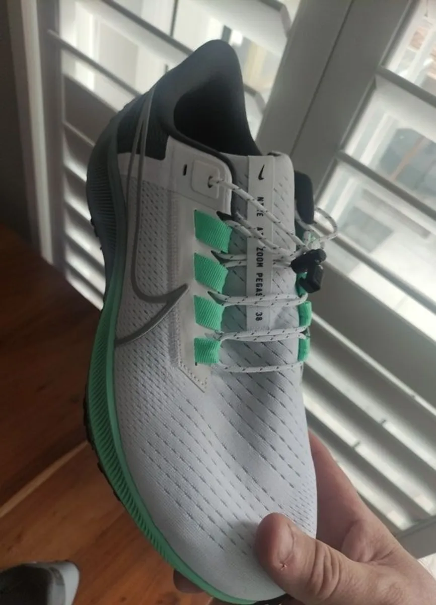 Nike trainers air zoom Pegasus 38 - Image 2