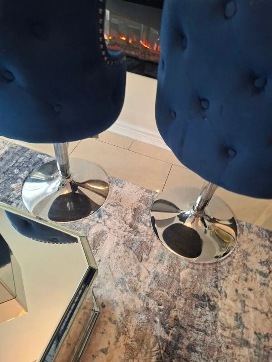 Velvet Bar Stool - Image 3