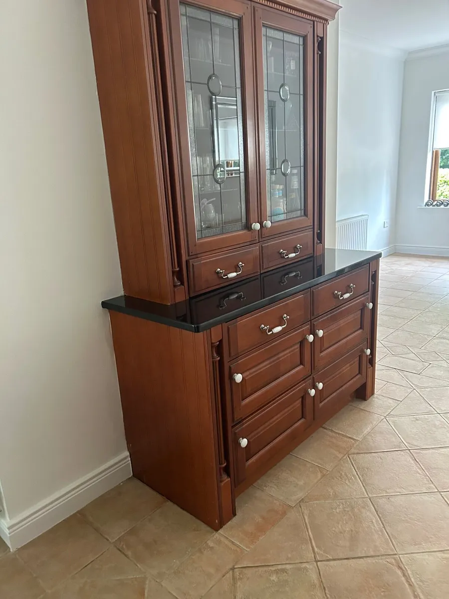 Kitchen cabinets - Image 1