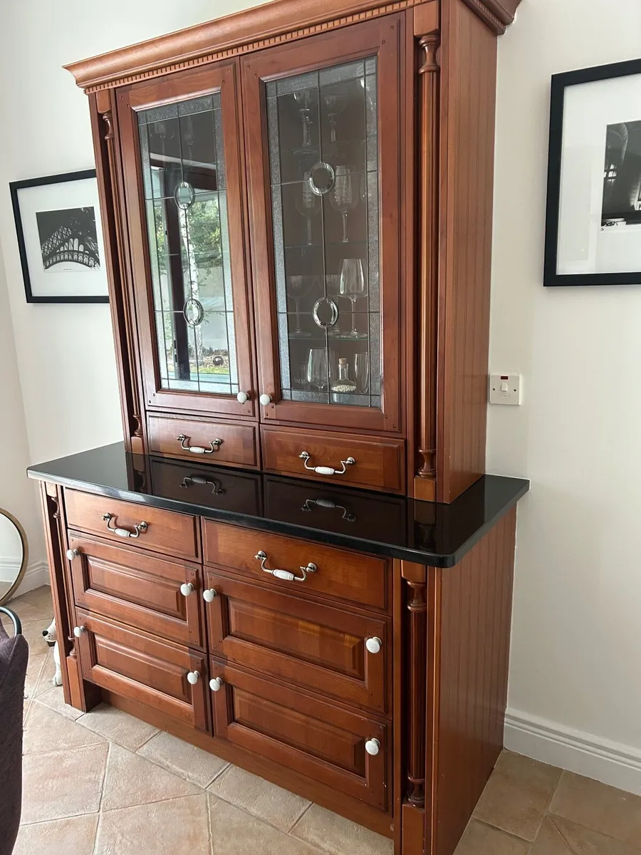 Kitchen cabinets - Image 2
