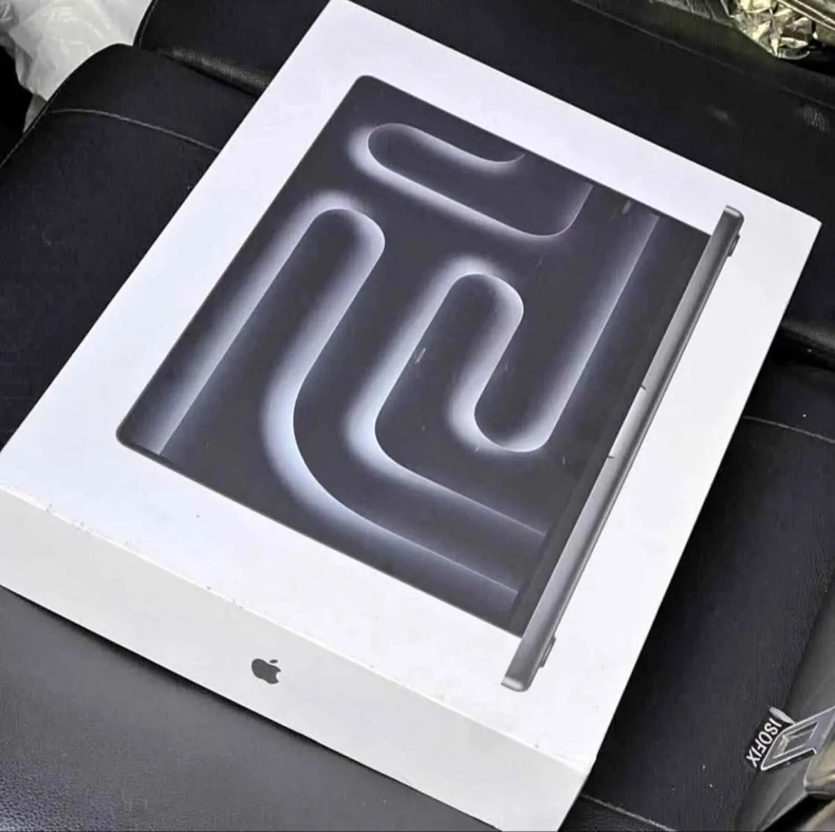 APPLE MACBOOK M3 PRO MAX. 16.2 inch - Image 1