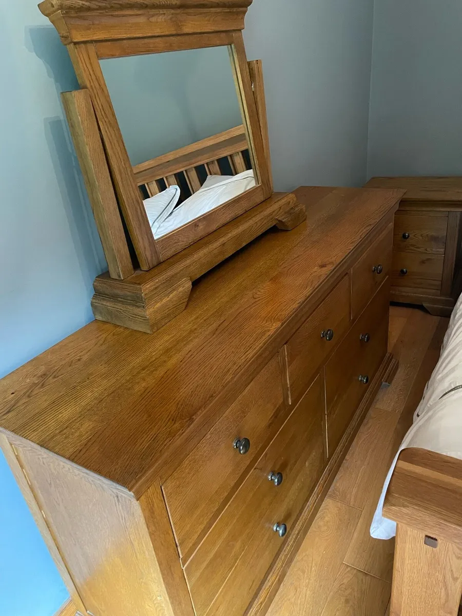 Bedroom furniture - Image 3