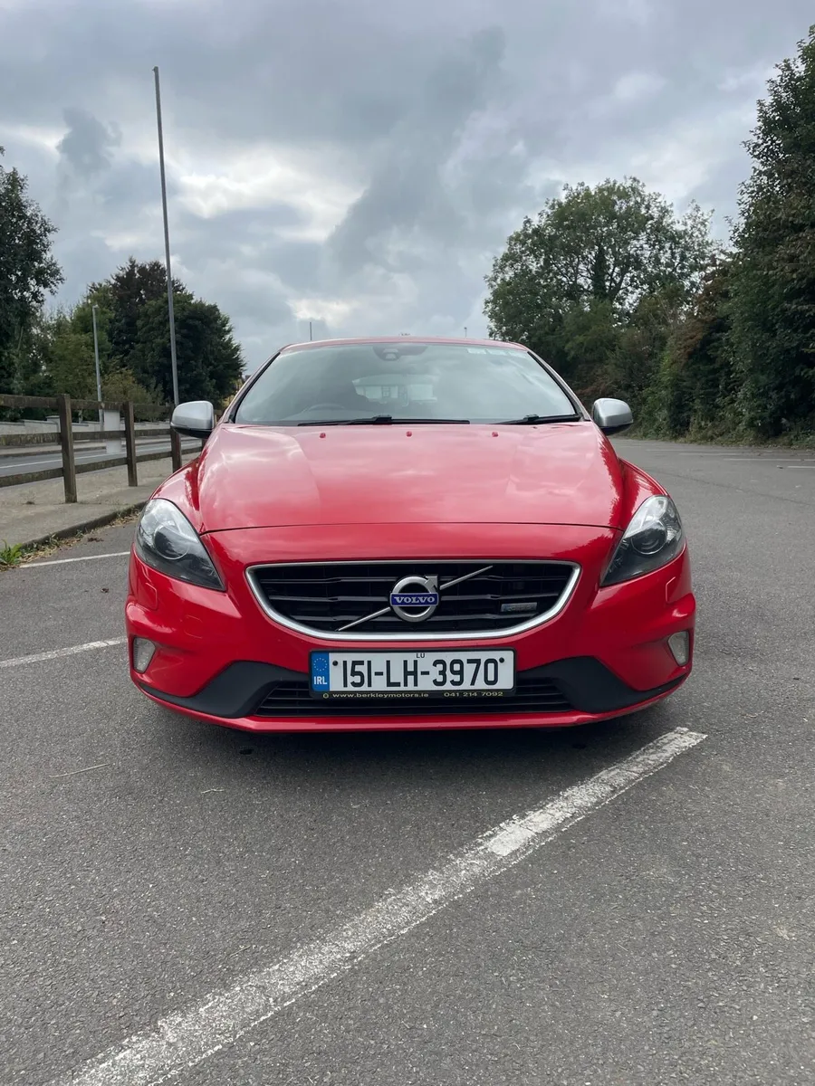 Volvo V40 R-Design NCT 2027 & TAX 2026 ✅ - Image 2