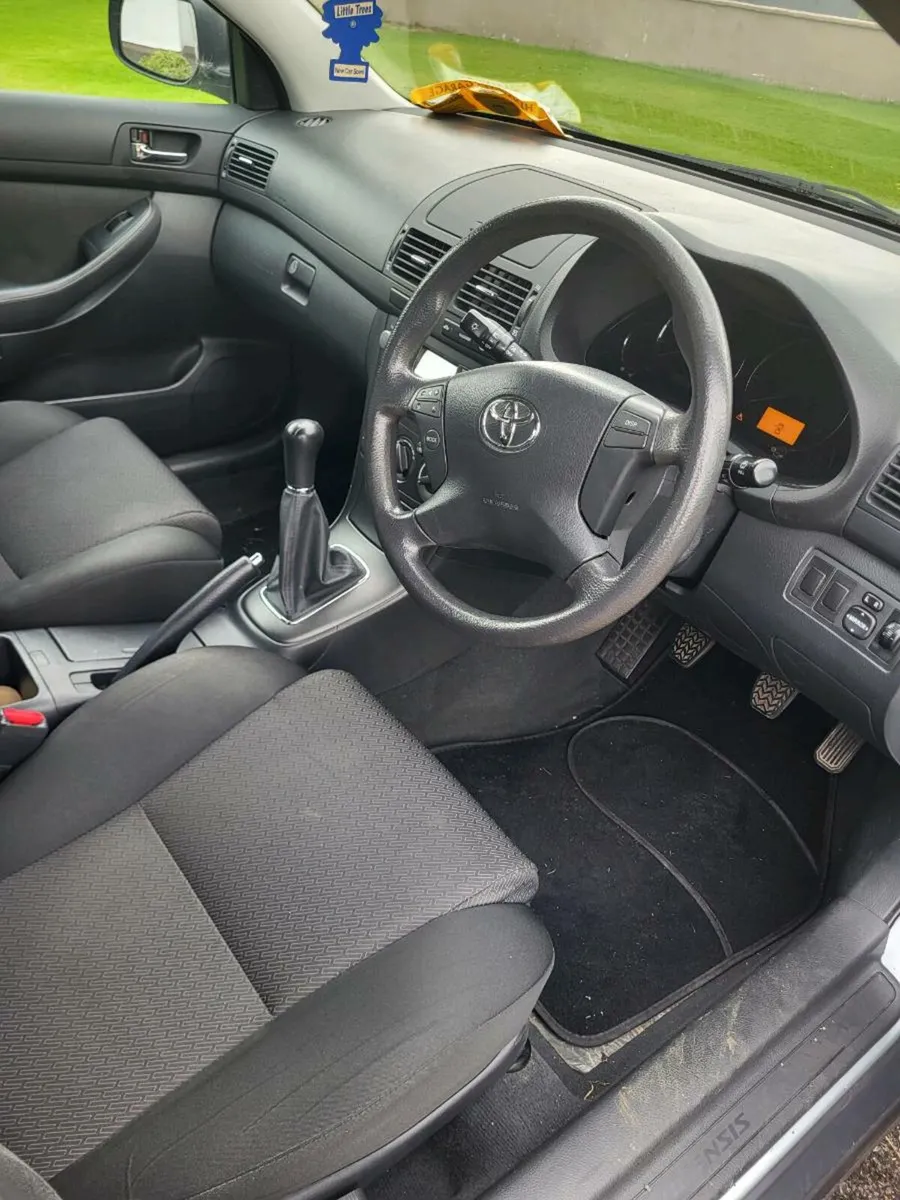 Toyota Avensis 2007 - Image 4