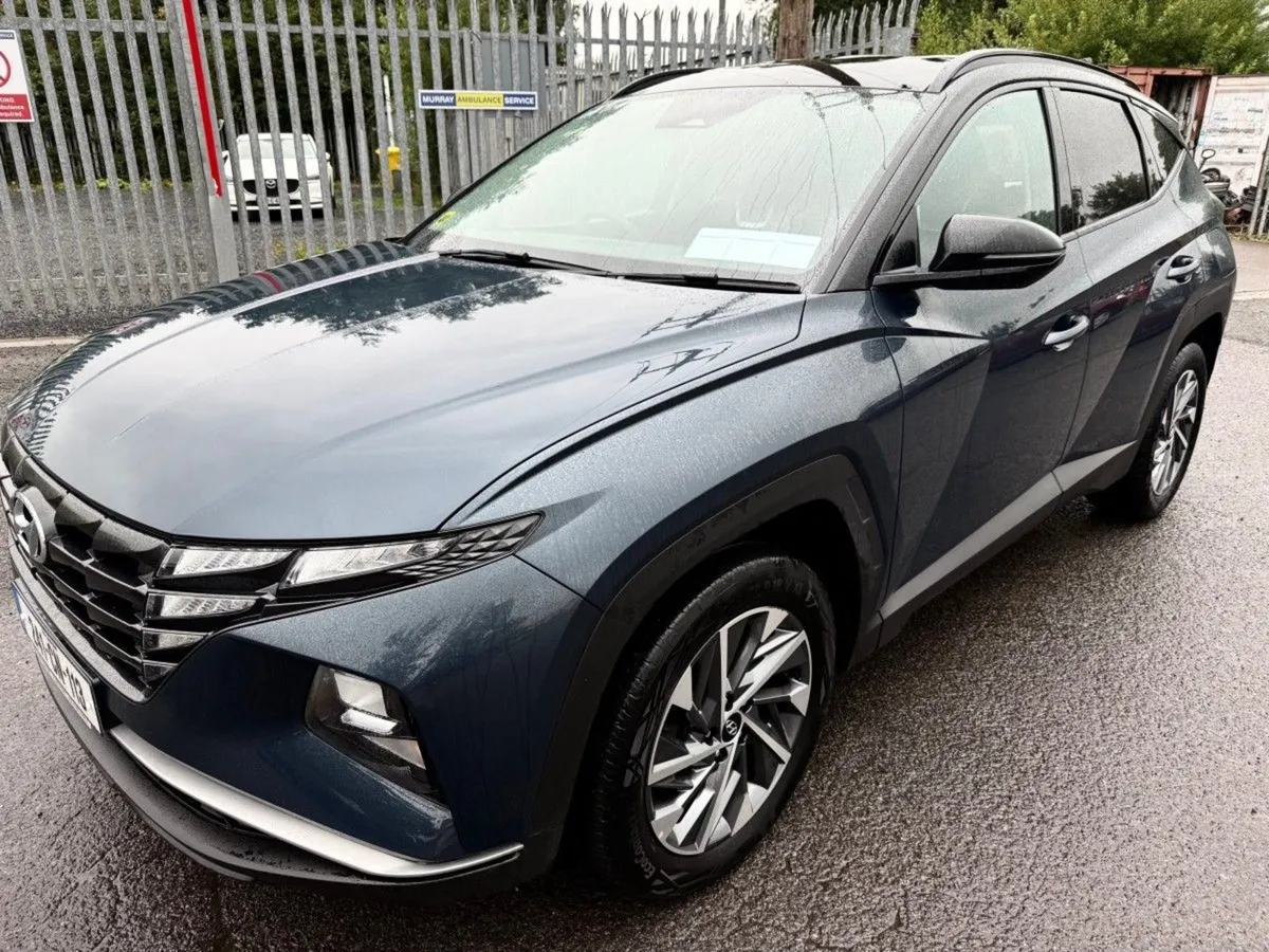 Hyundai Tucson 1.6d Executive 2 Tone  just IN - Image 3
