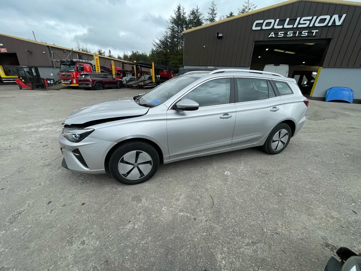 2024 MG 5.  EV Long range - Image 2