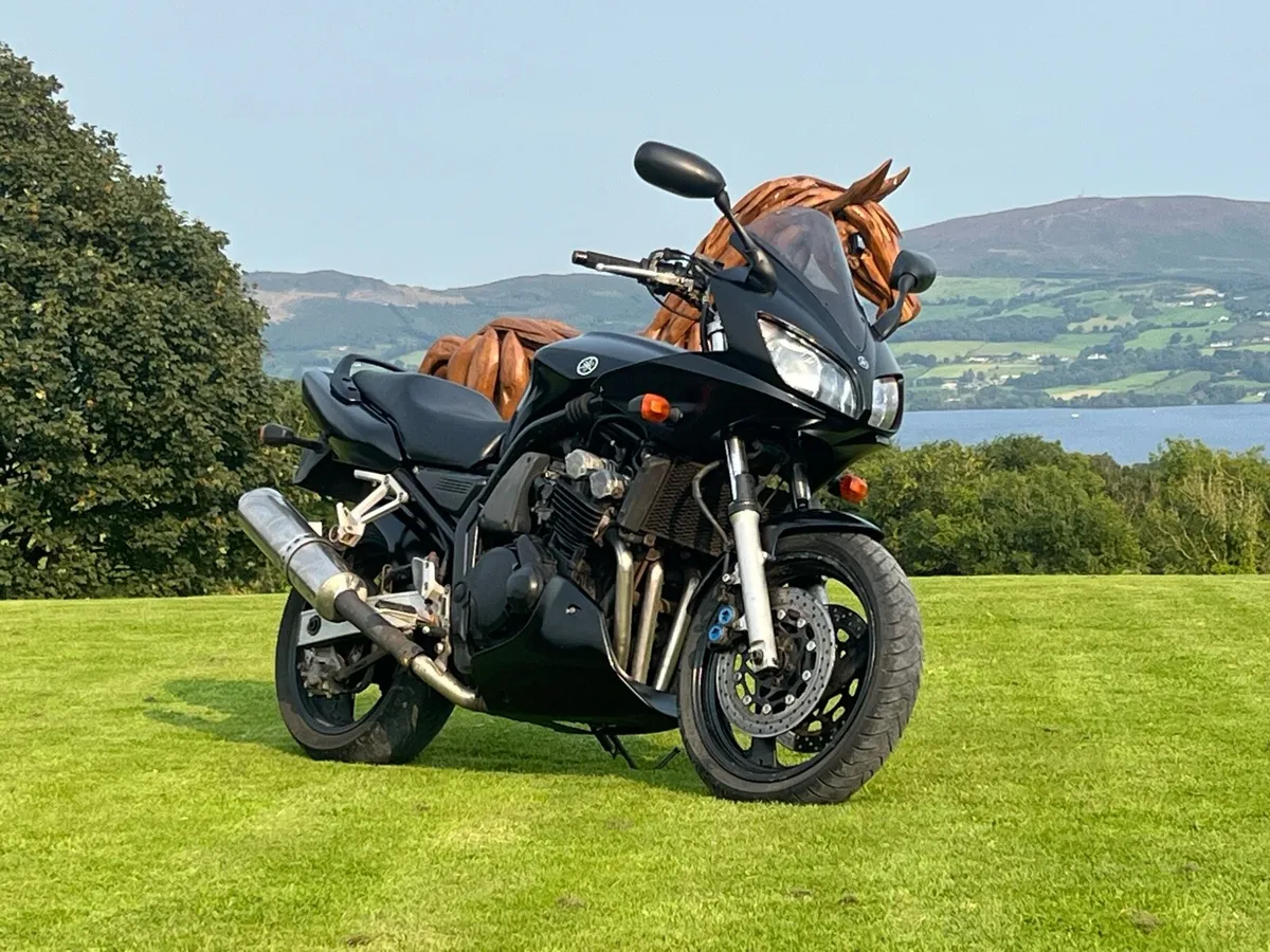 Yamaha fazer 600 - Image 1