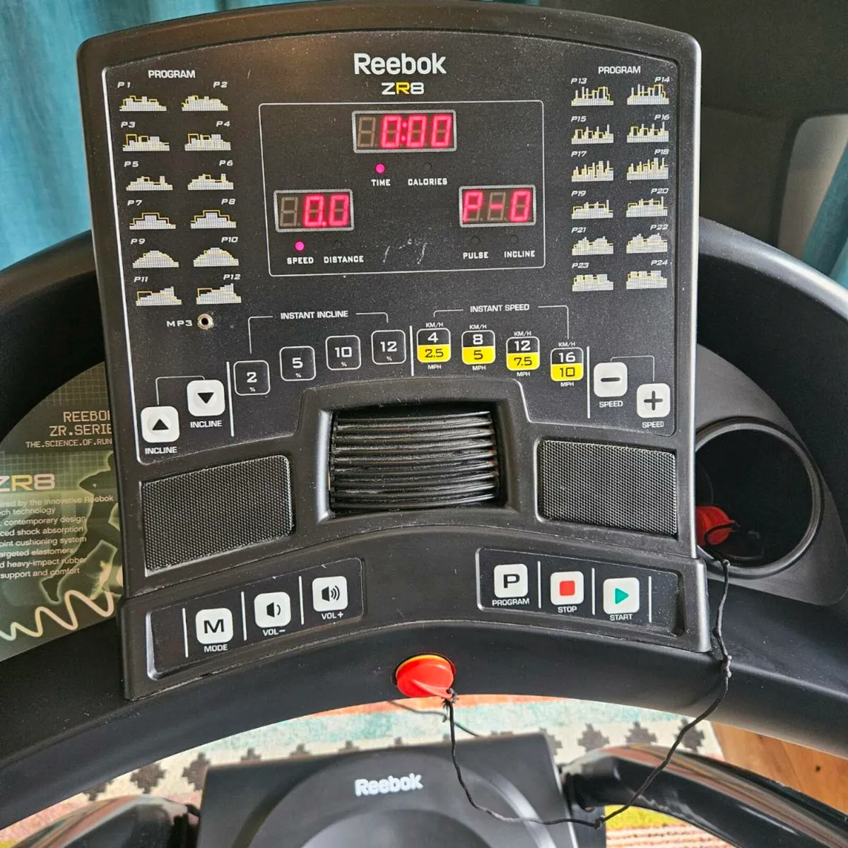 Treadmill reebok ZR8 - Image 3