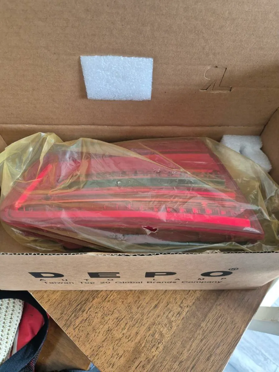 AUDI A6 C7 2012-2015 Left Inner Trunk LED Tail Lig - Image 1