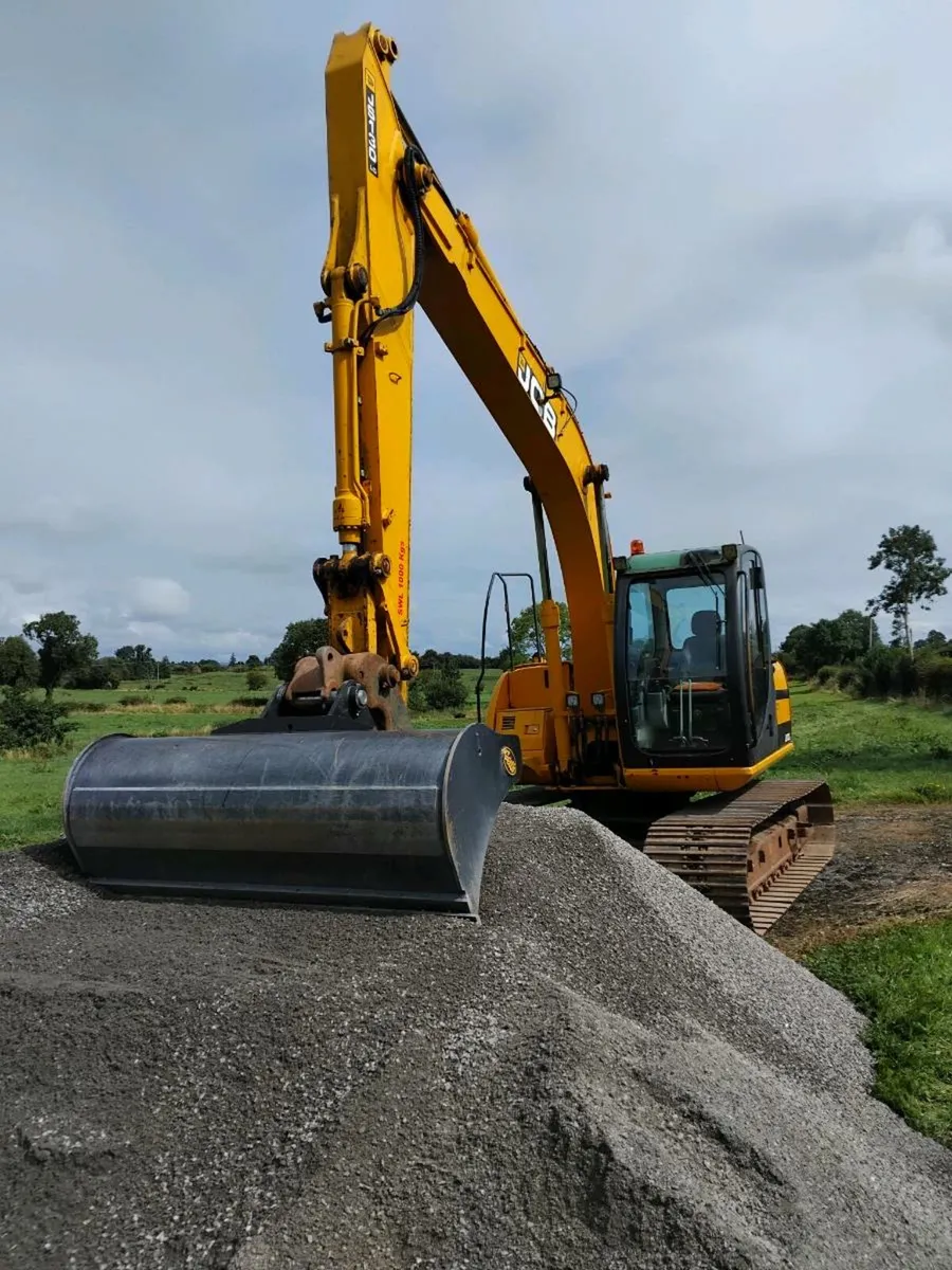 Jcb js 130 digger - Image 1