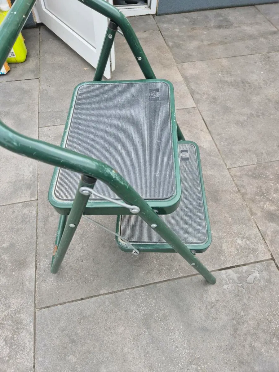 Step ladder - Image 1