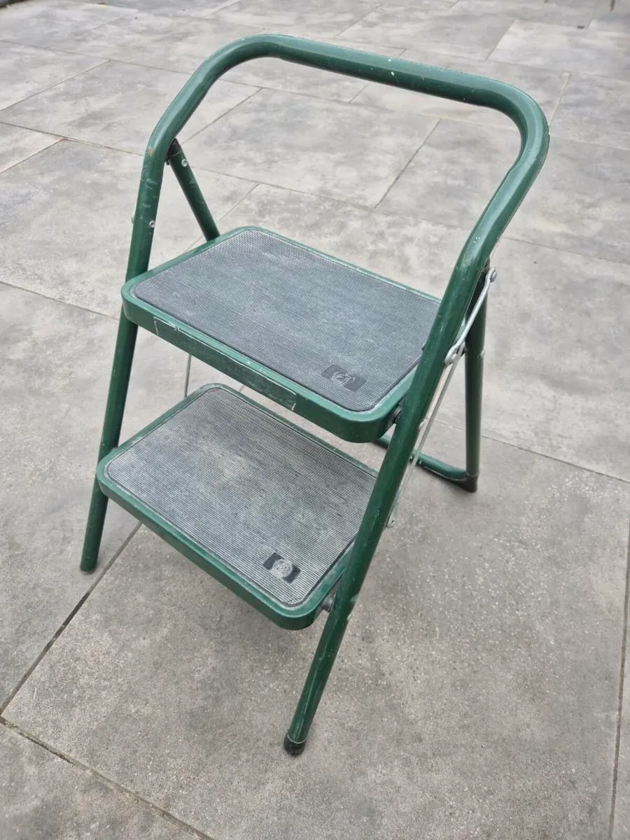 Step ladder - Image 2