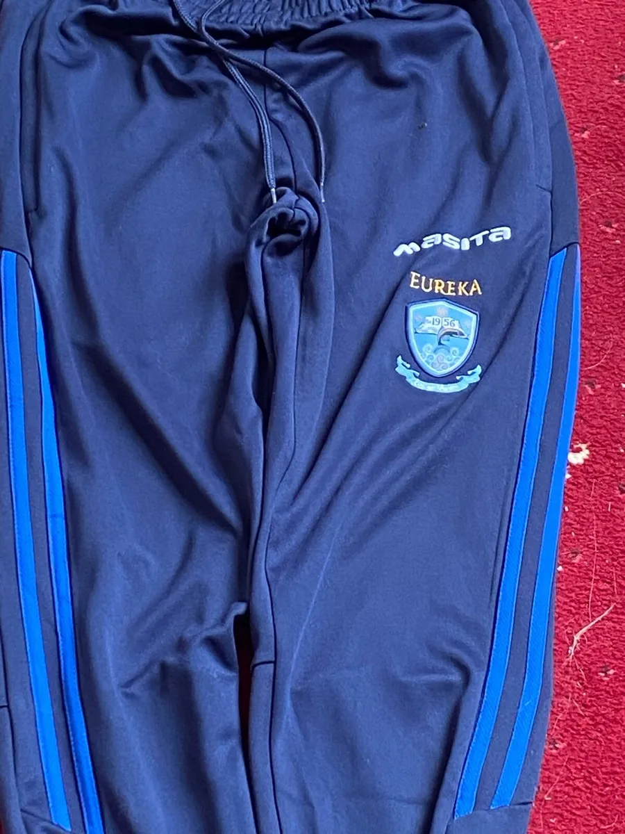 School uniform - Image 1