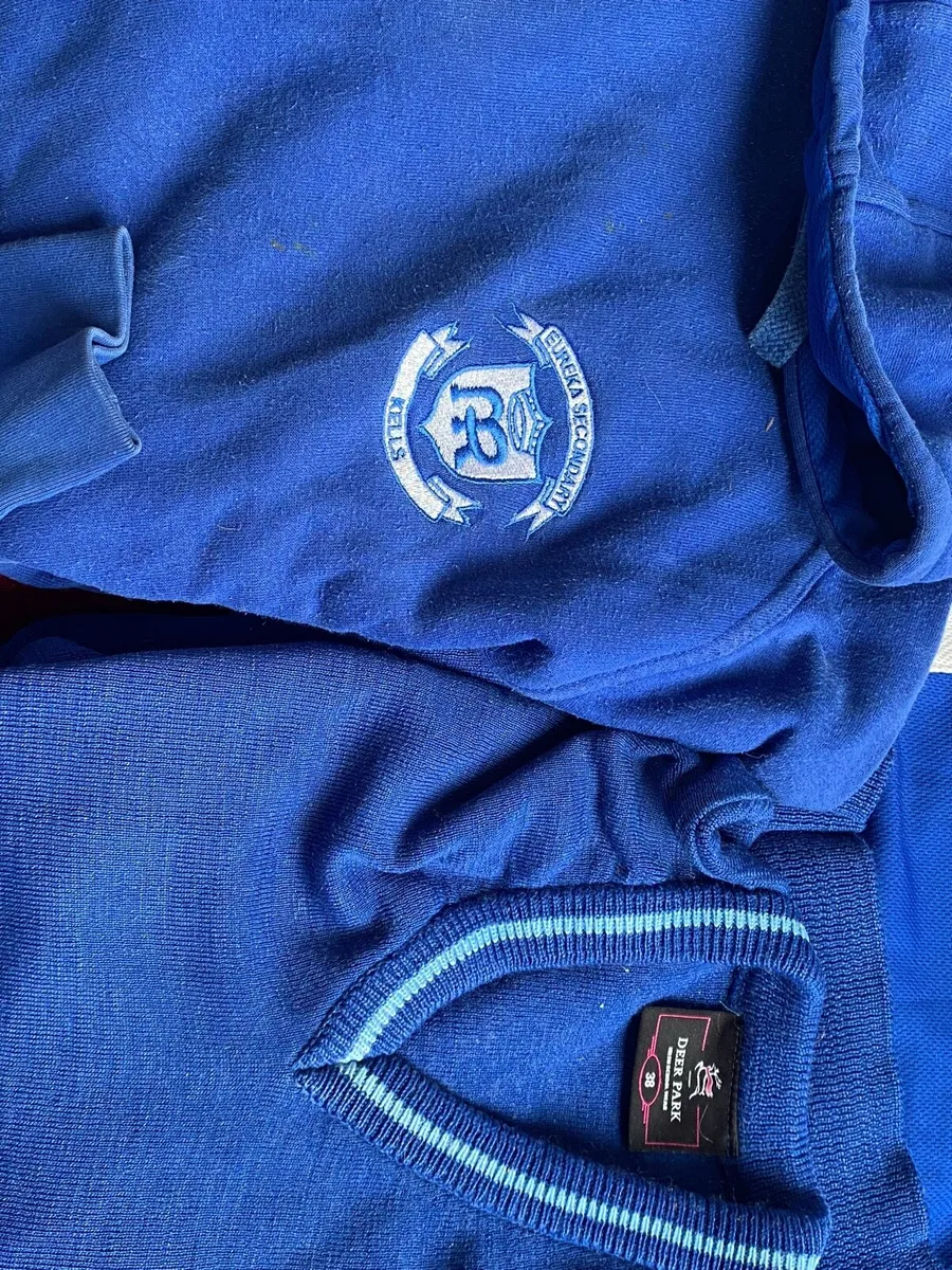 School uniform - Image 3