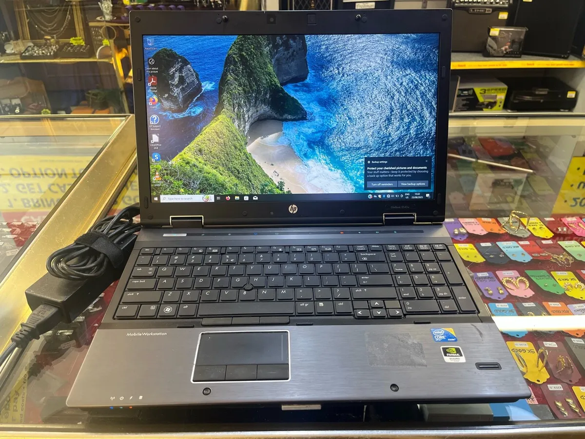 HP Elitebook - Image 1