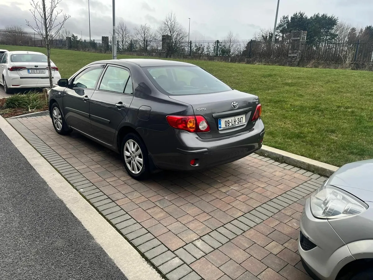 Toyota Corolla 2009 - Image 3