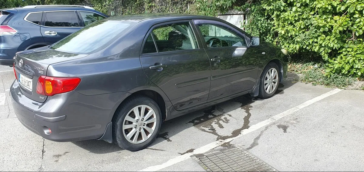 Toyota Corolla 2009 - Image 4