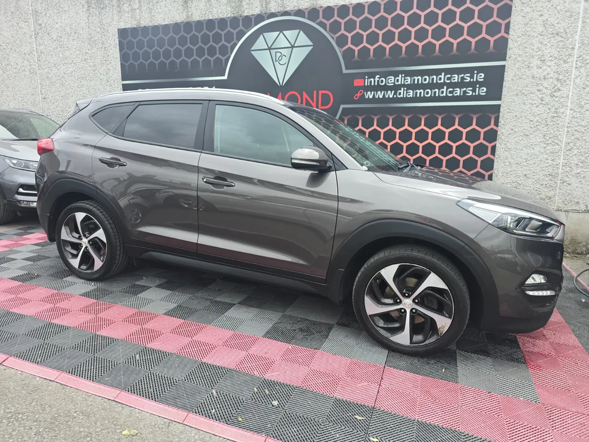 2018 HYUNDAI TUCSON EXECUTIVE - Image 4