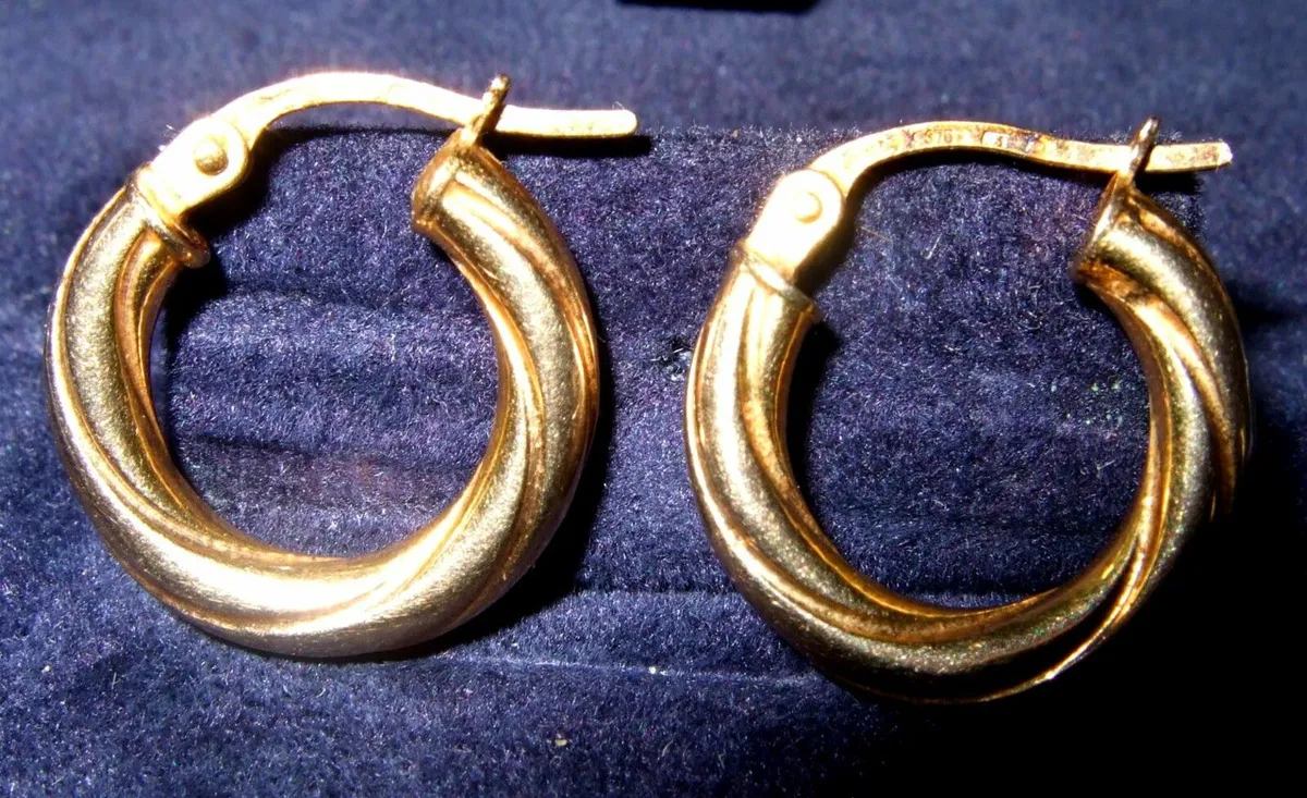 Vintage 9ct Gold Twirl Hoops - Image 4
