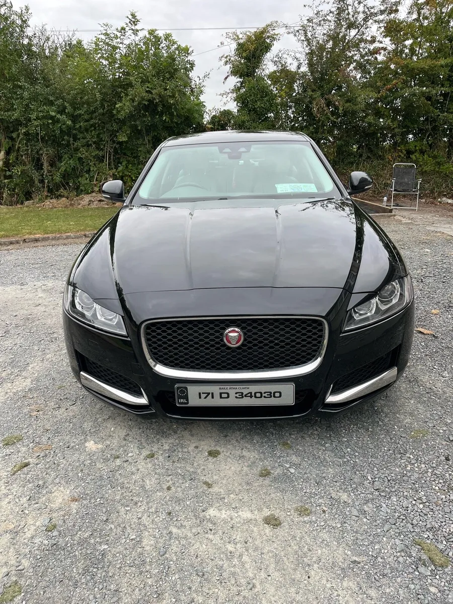 Jaguar XF - Image 2