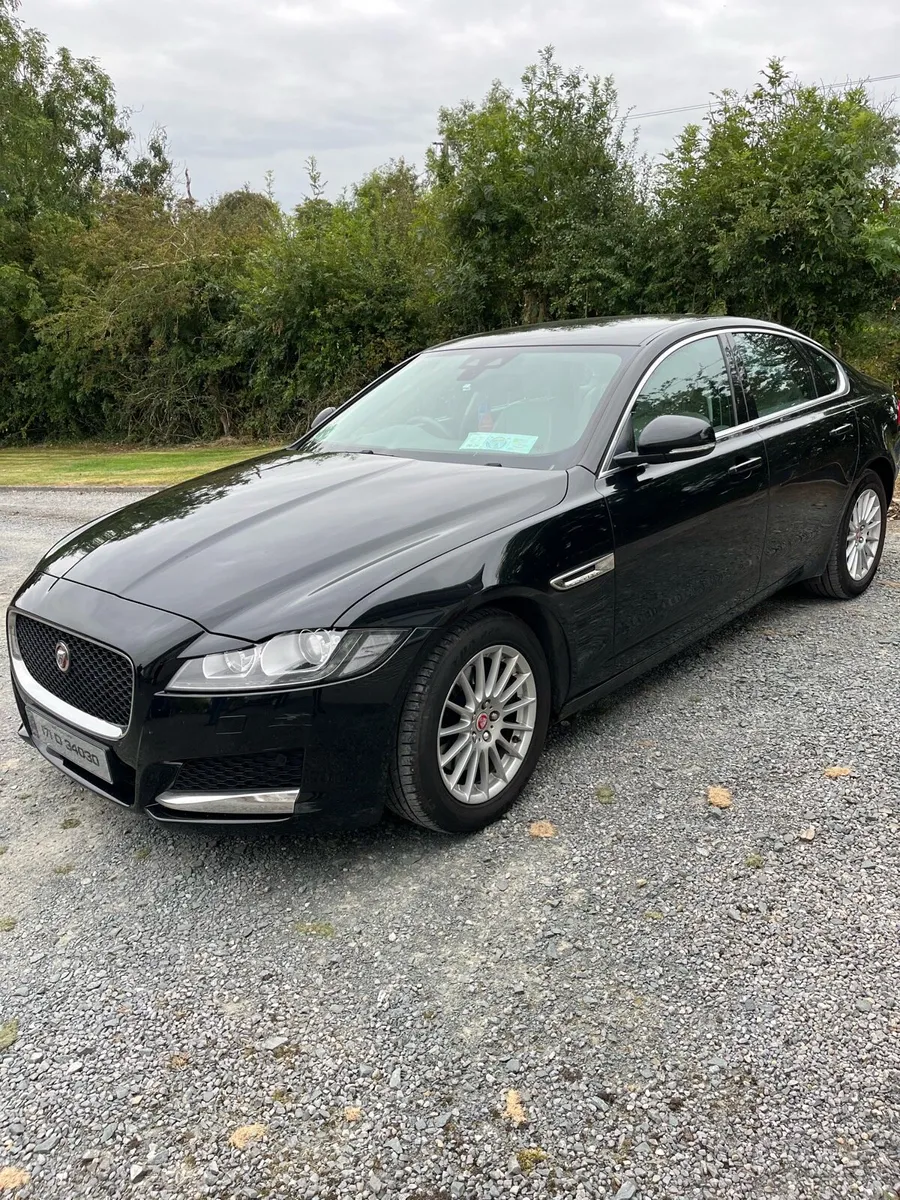 Jaguar XF - Image 3