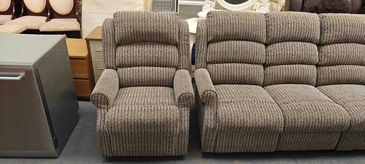 3 +1 Grey recliner Suite - Image 4
