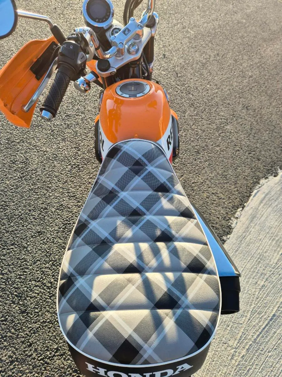 Honda monkey bike 125 repsol £5250 - Image 3