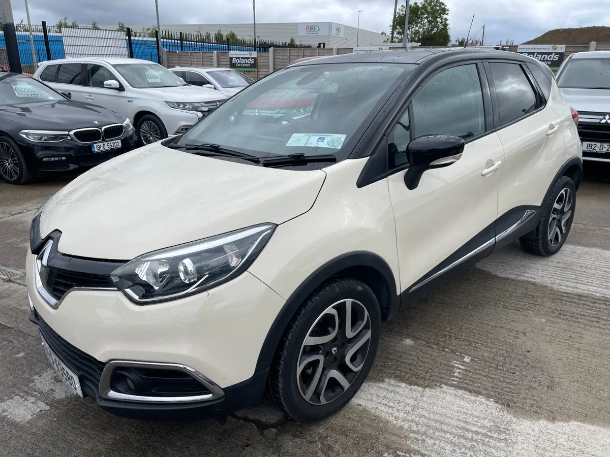 171 Renault Captur 1.2 Petrol Automatic 5dr Model - Image 4