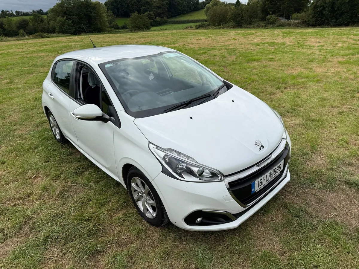 2016 Peugeot 208 1.6 hdi diesel low km - Image 1